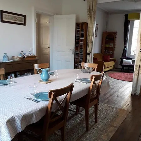 Сasa de vacaciones Le Lieu Enchanté 2 *